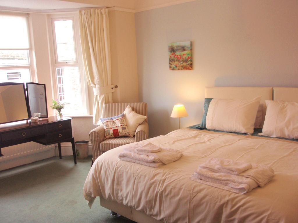 Bed and Breakfast Weston House Bampton  Номер фото