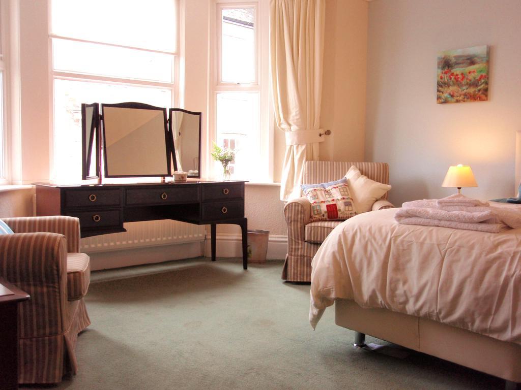 Bed and Breakfast Weston House Bampton  Экстерьер фото
