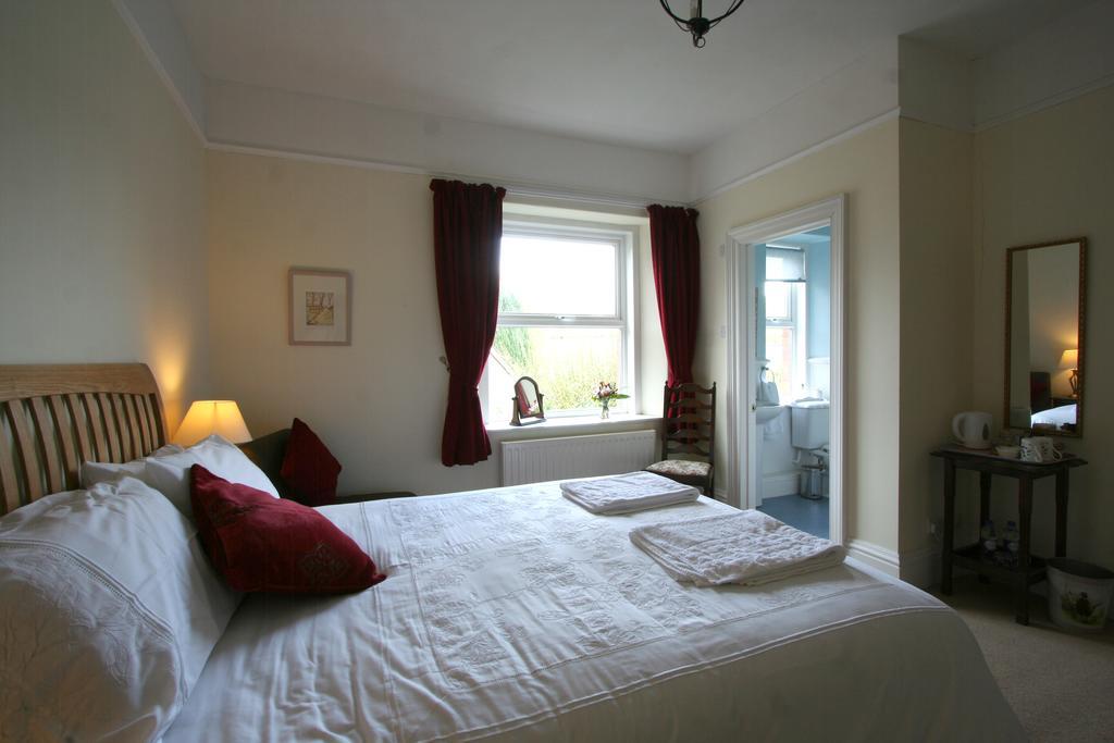 Bed and Breakfast Weston House Bampton  Экстерьер фото