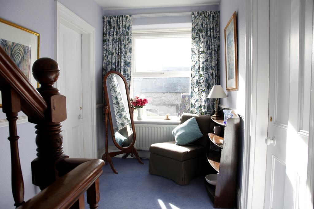 Bed and Breakfast Weston House Bampton  Экстерьер фото