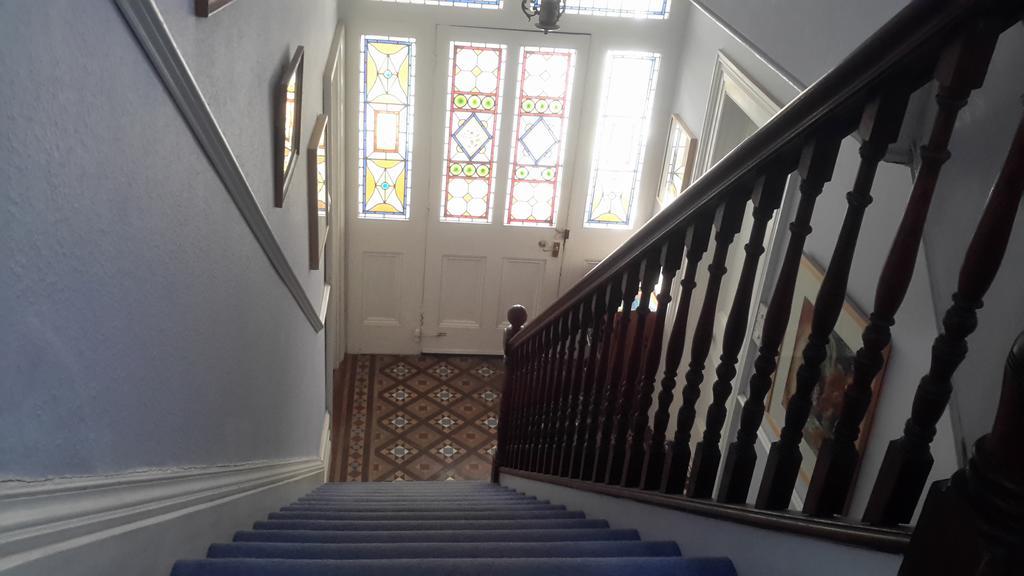 Bed and Breakfast Weston House Bampton  Экстерьер фото